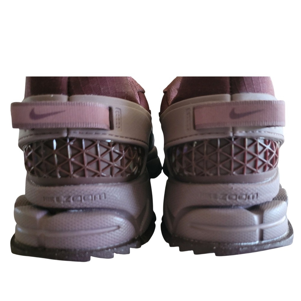 Nike Zoom Vomero 5 Roam Burgundy Crush Mens Size 9 Womens Size 10.5 FJ3951-600 - Picture 9 of 9
